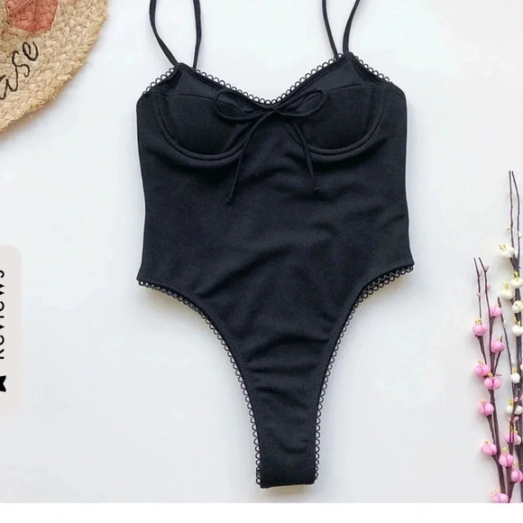 LACE TRIM BLACK CHEEKY ONE PIECE BATHING SUITE WITH OPEN BACK SIZE SMALL - Picture 13 of 14